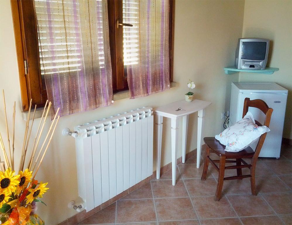 Agriturismo Il Canterino Guardistallo Eksteriør billede