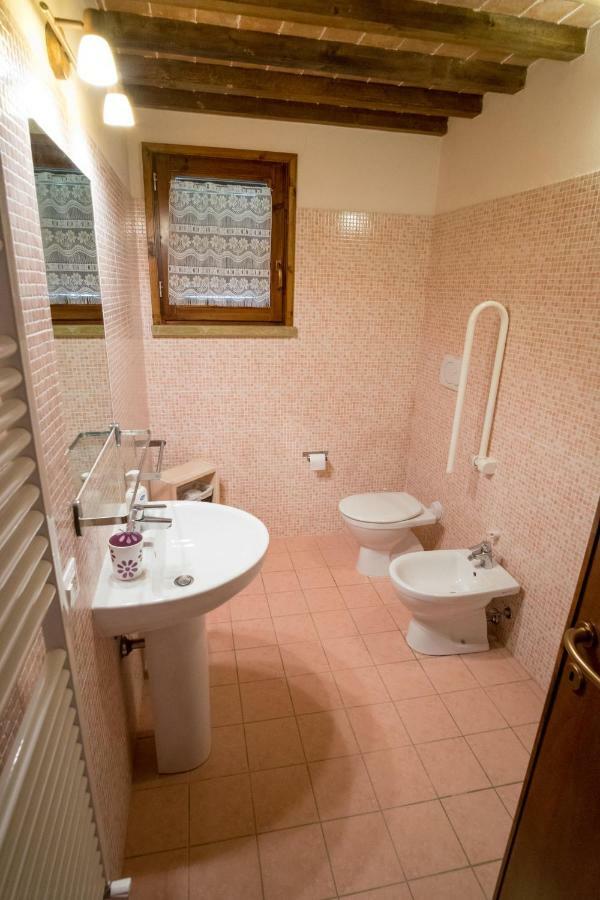 Agriturismo Il Canterino Guardistallo Eksteriør billede
